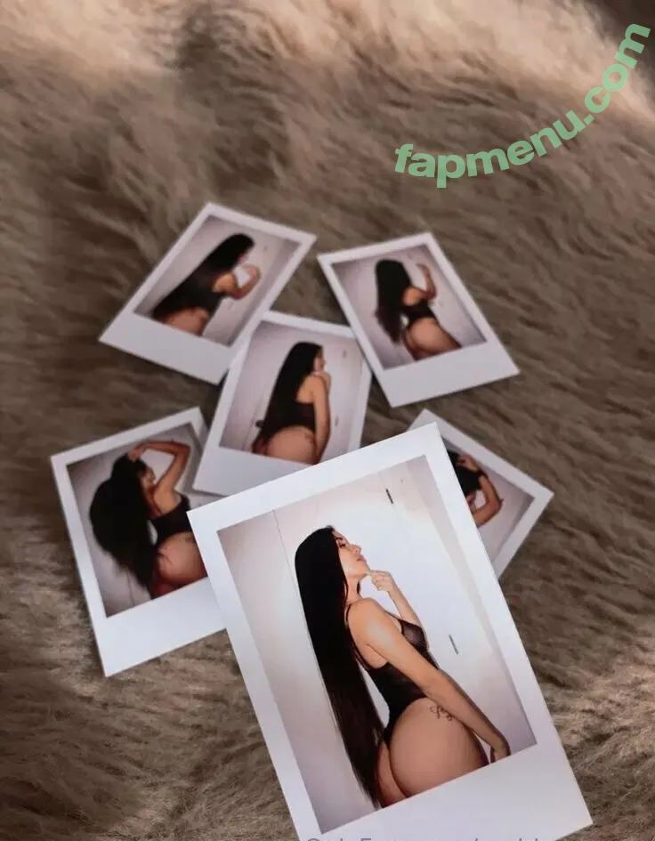 urgirladrianna nude photo #0020 (urgurladriannahann)