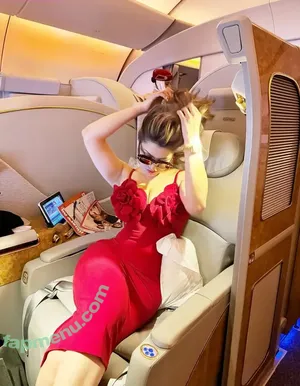 Urvashi Rautela / urvashirautela nude photo #0042