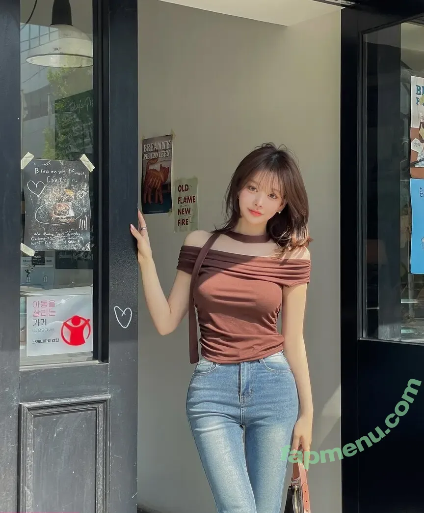 Uzaa nude photo #0139 (____uzaa)