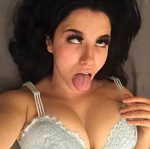 v0l4til3 / bbabydollyy nude photo #0009