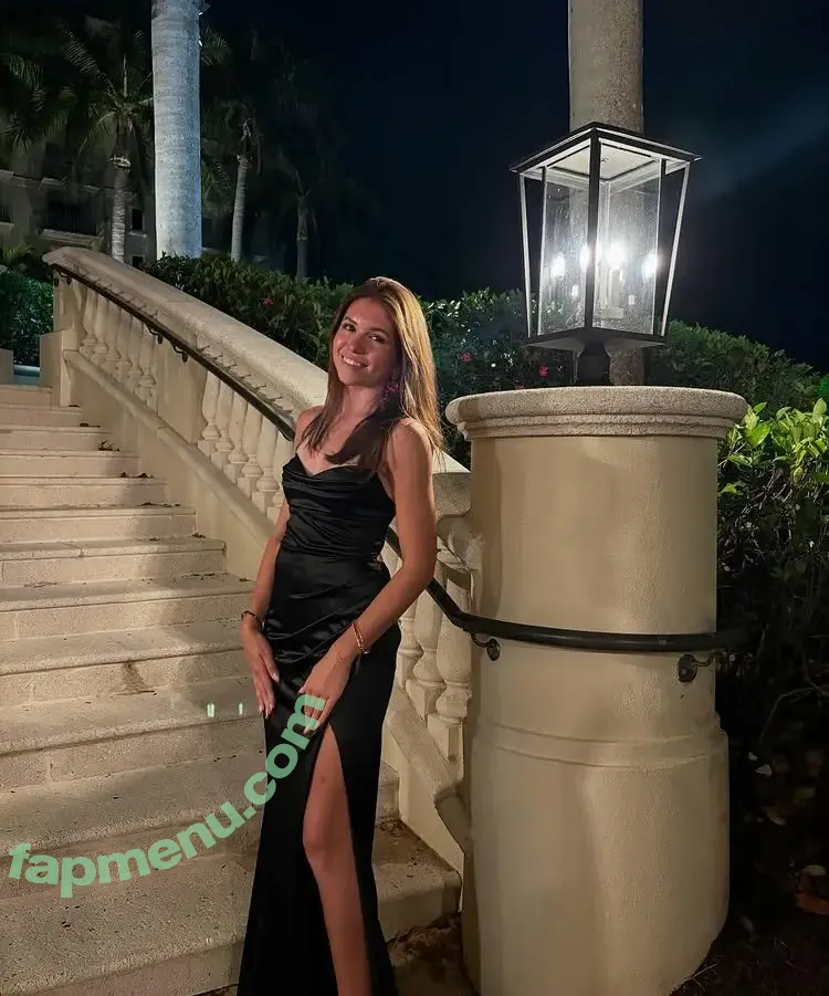 Vale Hauser nude photo #0002 (vale.hauser)