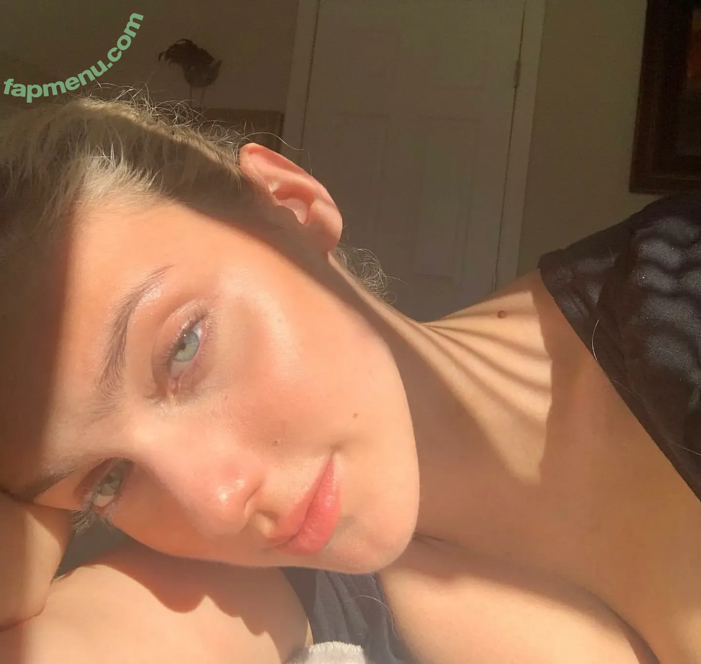 Valentina nude photo #0179 (valeblucerchiata / valentinaof.4 / xxvalen444 / xxvalenxoxo)
