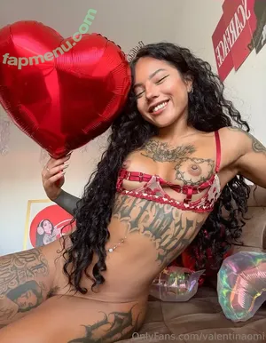 Valentina Naomi /  / LIA FOXXER / valentinaaomi / valentinaomi nude photo #0002