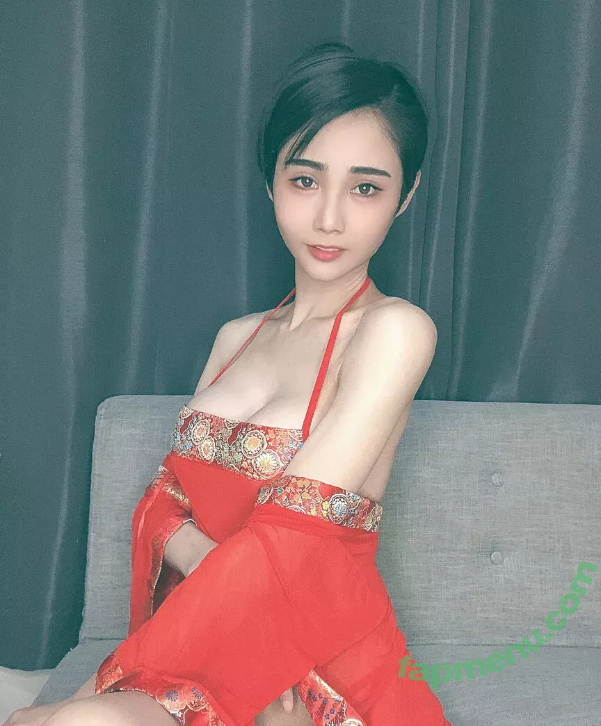 valentine8_official nude photo #0016 (valentinee8)