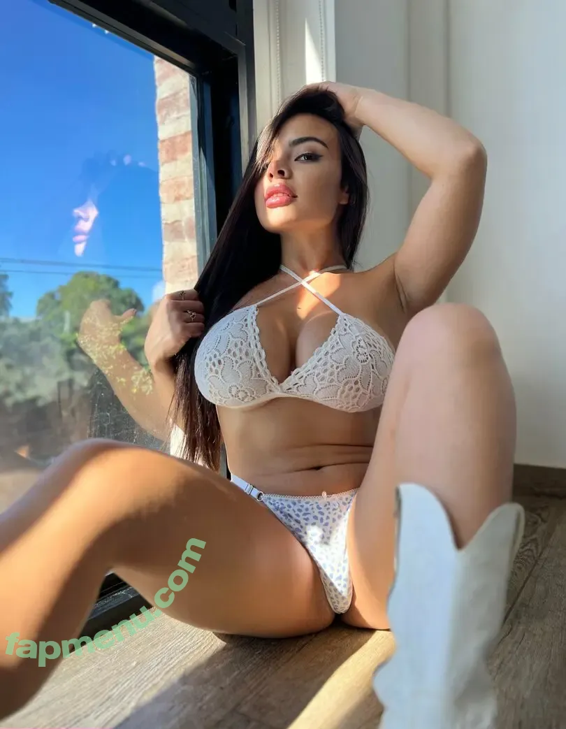 valeriacruzz nude photo #0268 (valecruzr)