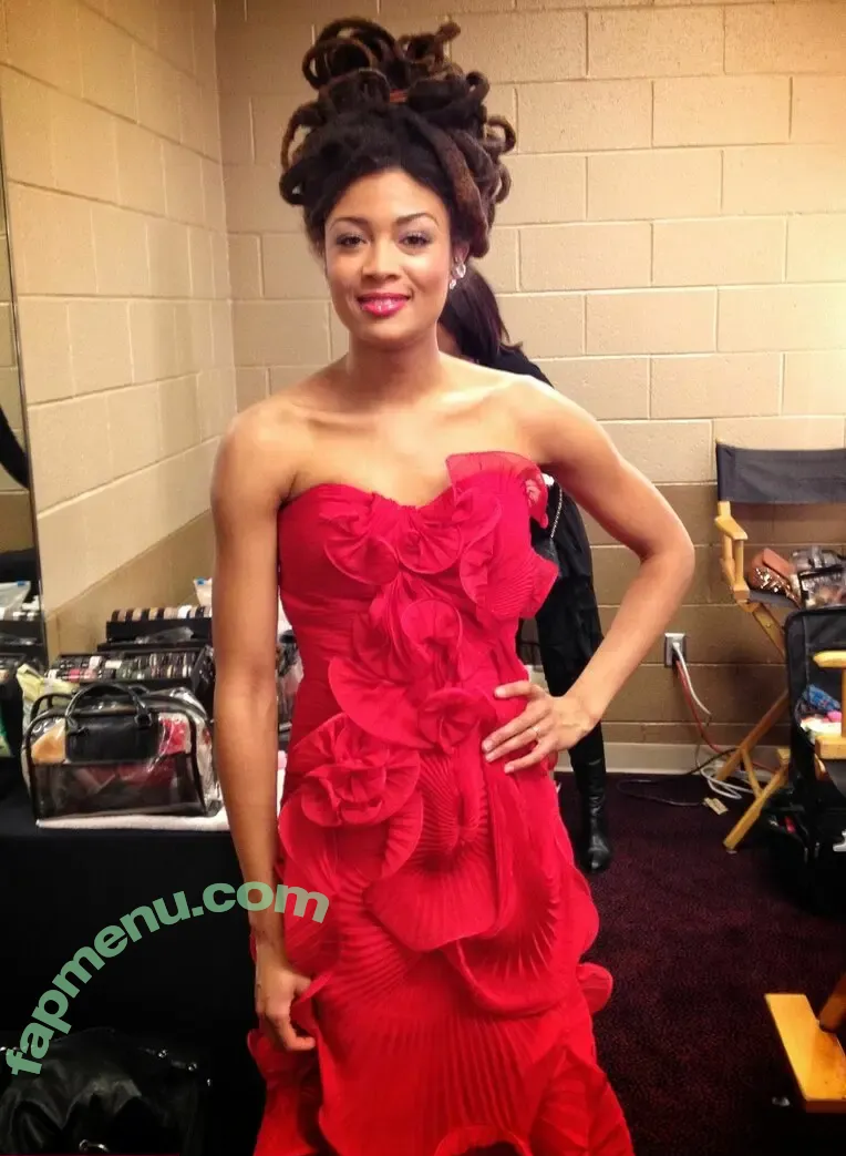 Valerie June nude photo #0001 (thevaleriejune)