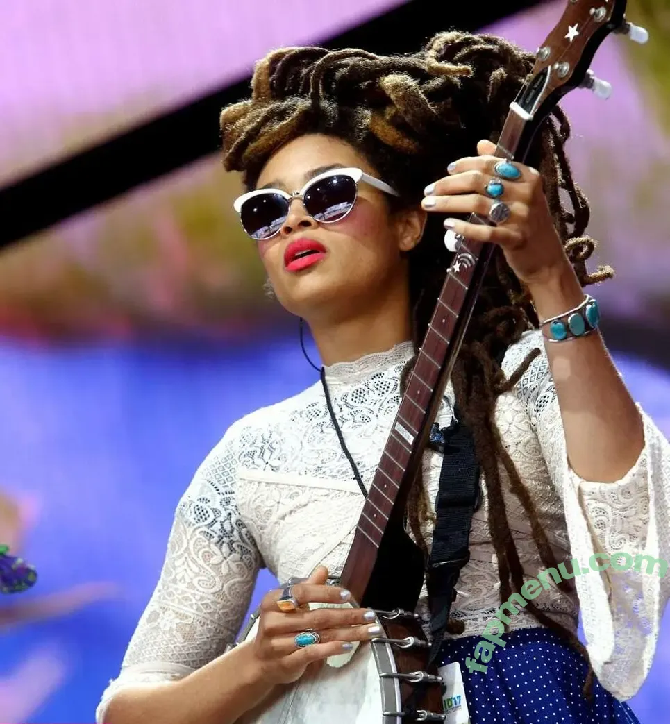 Valerie June nude photo #0008 (thevaleriejune)