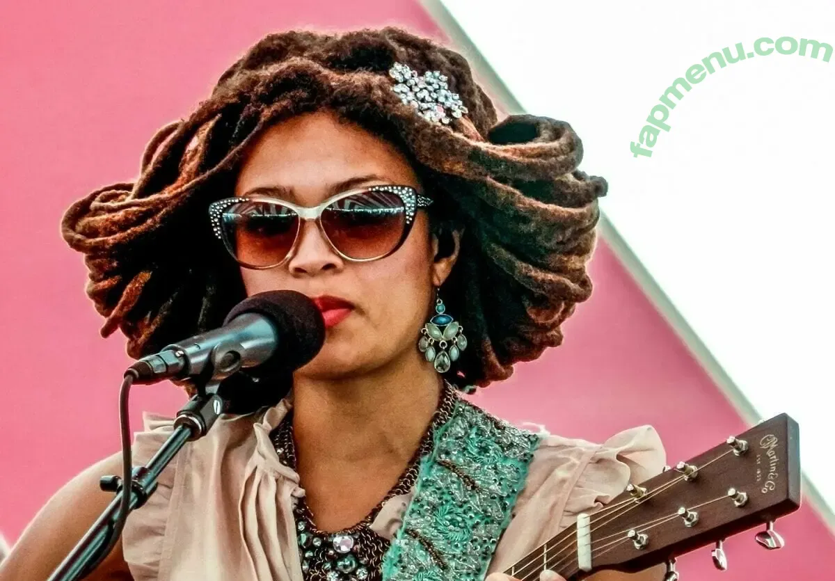Valerie June nude photo #0009 (thevaleriejune)
