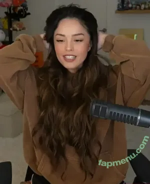 Valkyrae nude photo #1211