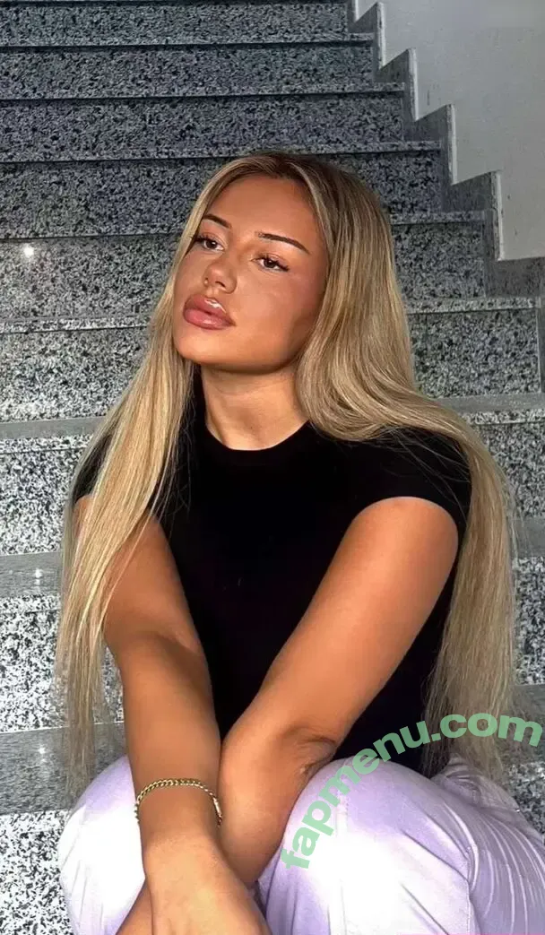 valonaash nude photo #0397 (valonaash)