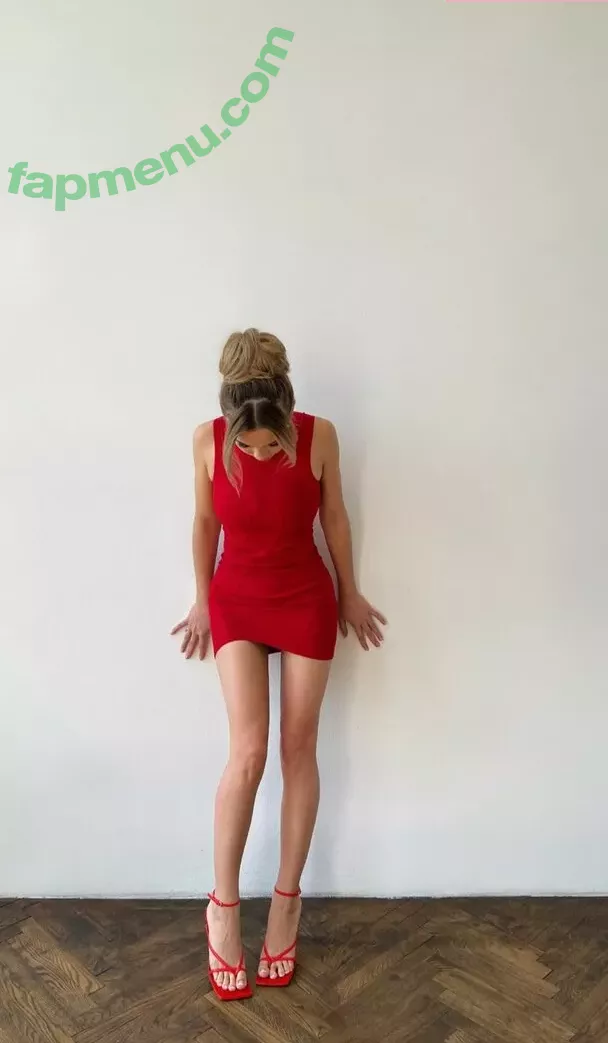 Valya Karnaval nude photo #0039 (karna.val / valyakarnaval)