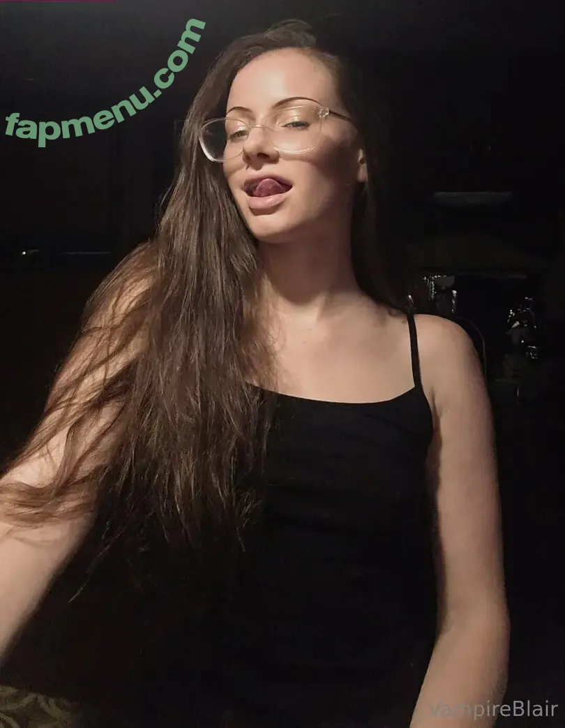 vampireblair nude photo #0007 (vampire.blair)