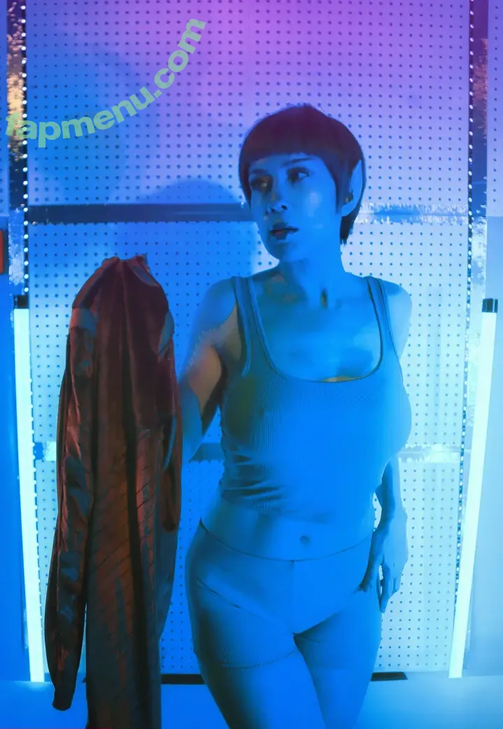 Vampisaurus nude photo #0175 (vampasaurus)