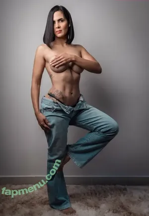 nude photo #0003