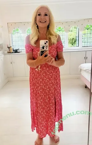Vanessa Feltz / vanessafeltzofficial nude photo #0074