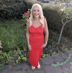 Vanessa Feltz / vanessafeltzofficial nude photo #0077