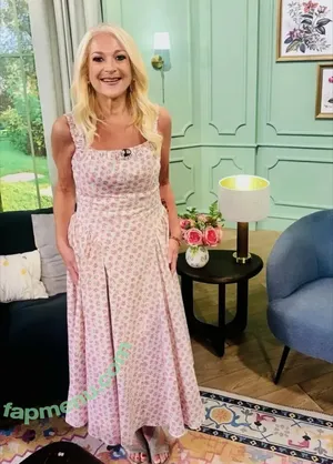 Vanessa Feltz / vanessafeltzofficial nude photo #0078