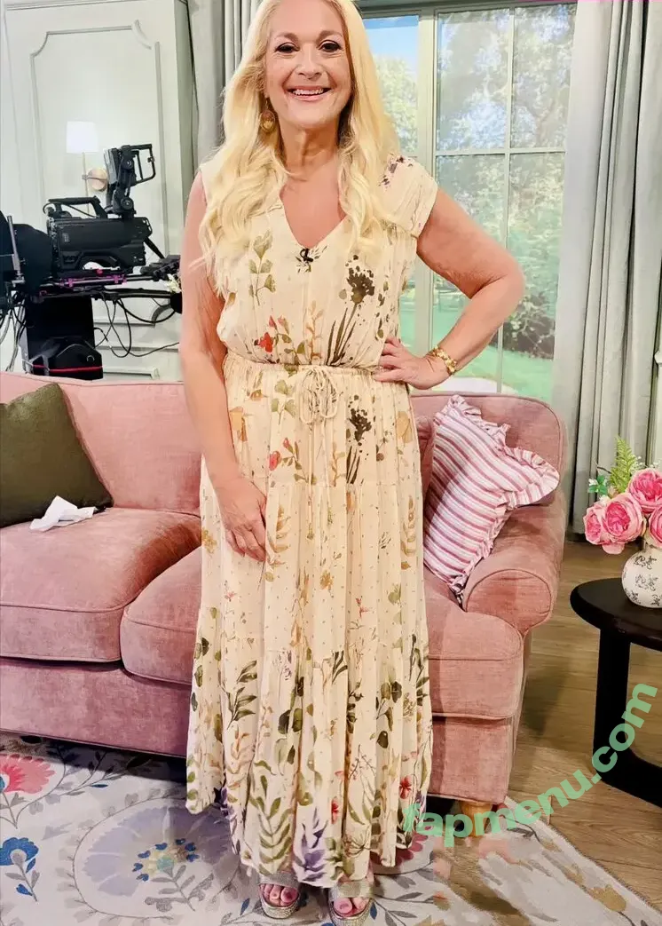 Vanessa Feltz nude photo #0046 (vanessafeltzofficial)