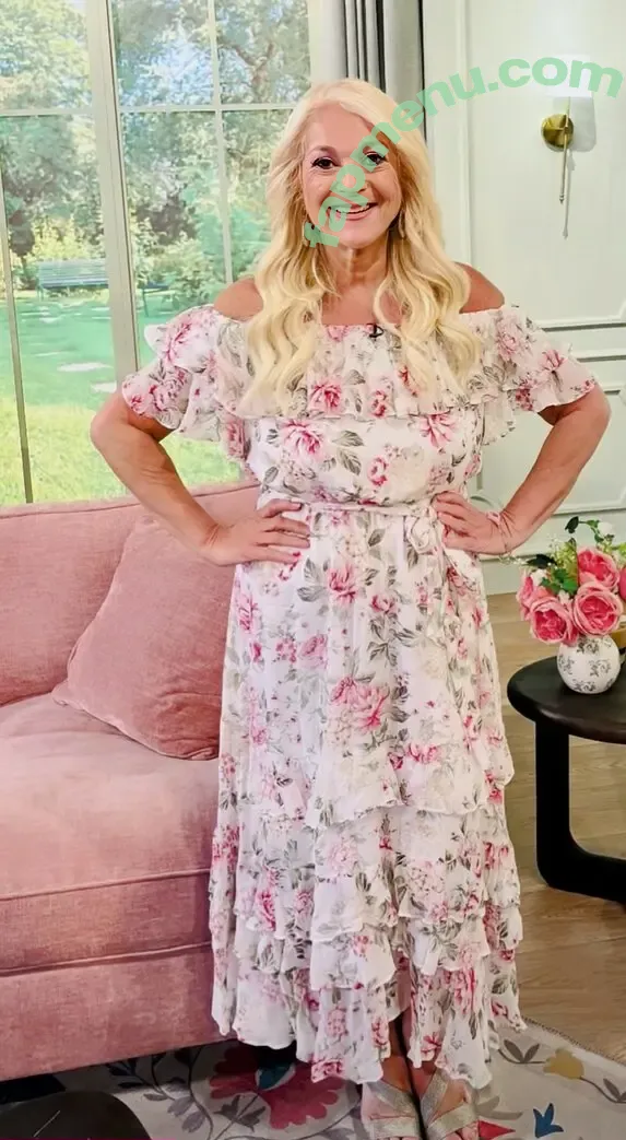Vanessa Feltz nude photo #0051 (vanessafeltzofficial)