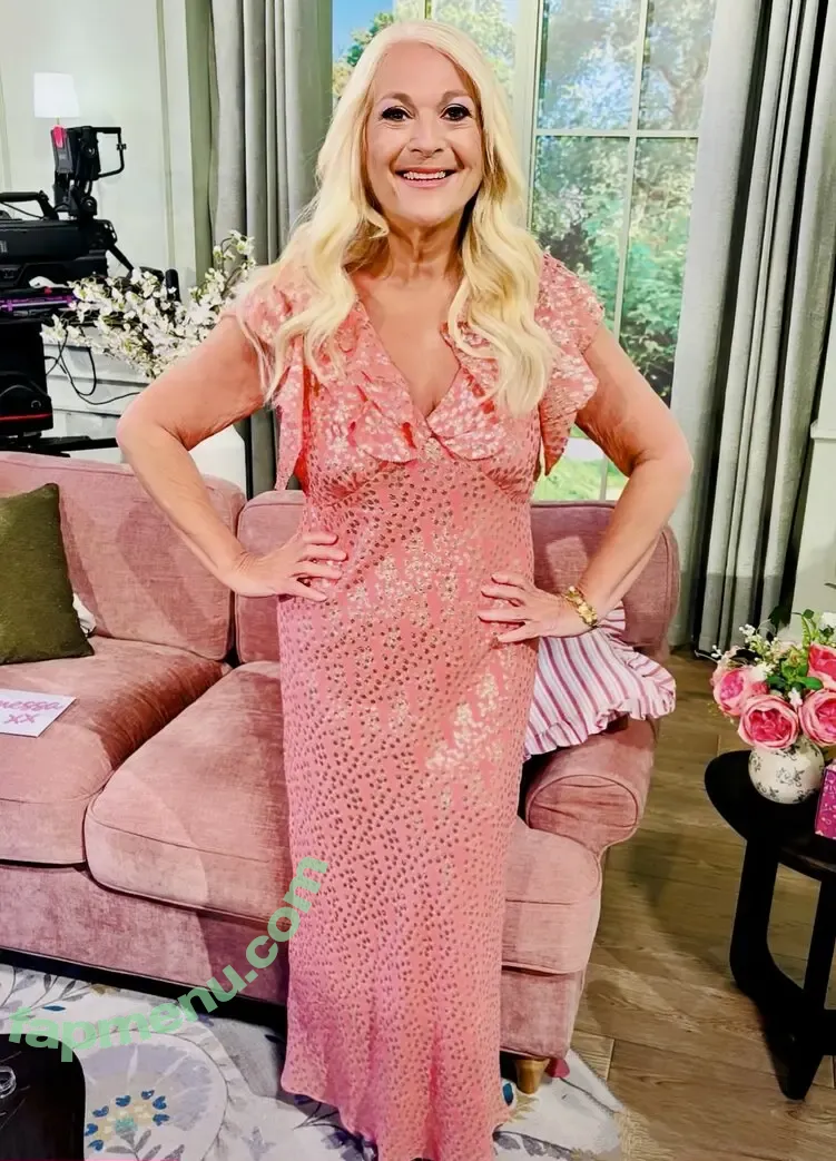 Vanessa Feltz nude photo #0053 (vanessafeltzofficial)