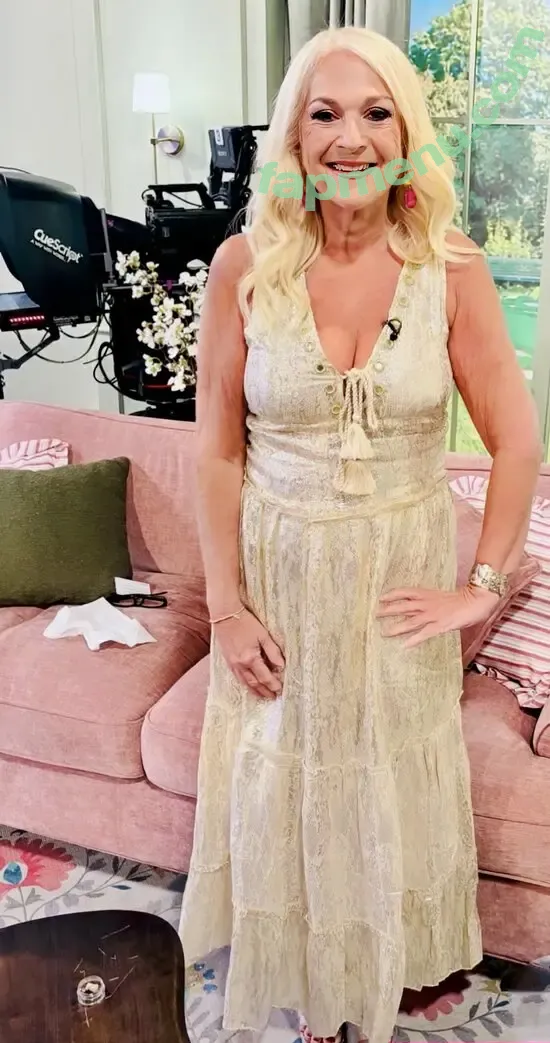 Vanessa Feltz nude photo #0064 (vanessafeltzofficial)