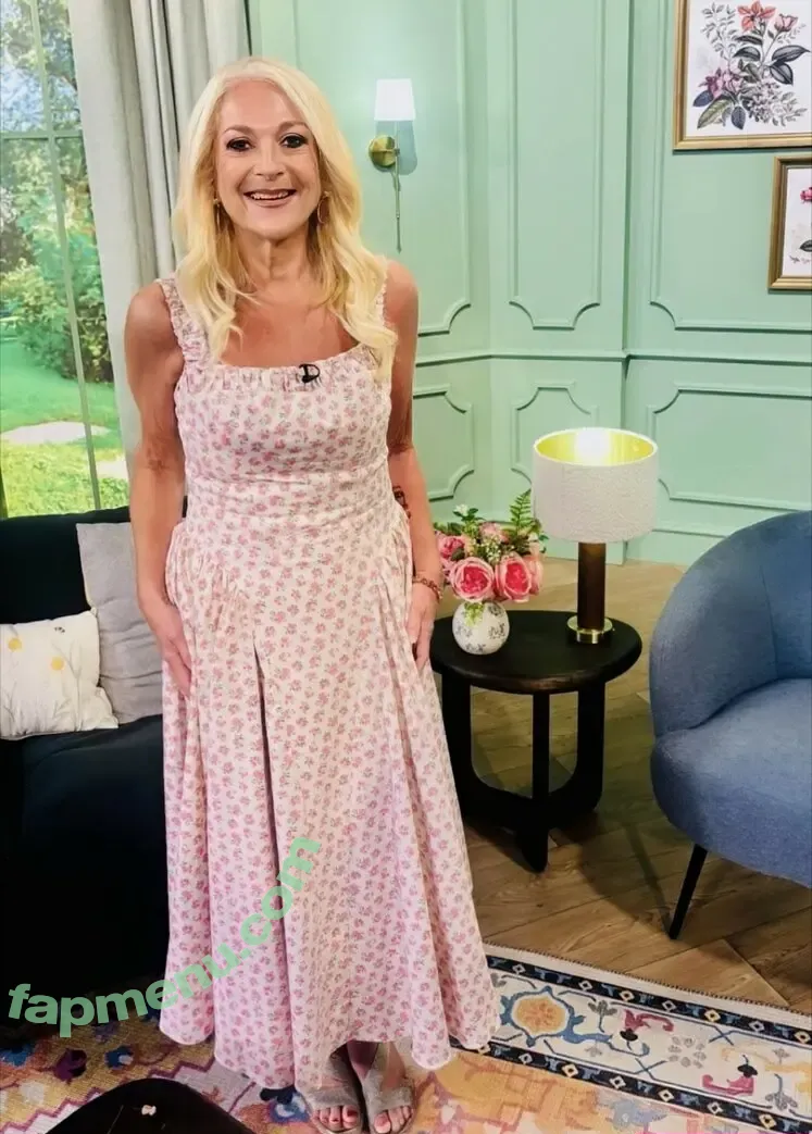 Vanessa Feltz nude photo #0078 (vanessafeltzofficial)