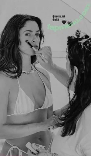 Vanessa Mai / vanessa.mai / vanessamai nude photo #1503