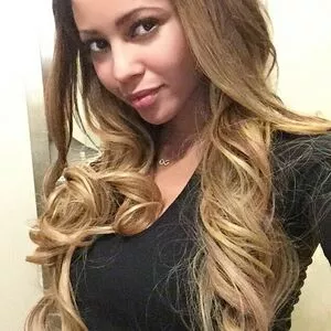 Vanessa Morgan / vanessamorgan nude photo #0004