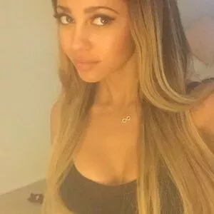 Vanessa Morgan / vanessamorgan nude photo #0005