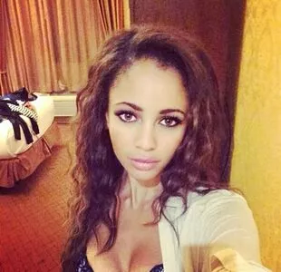 Vanessa Morgan / vanessamorgan nude photo #0033