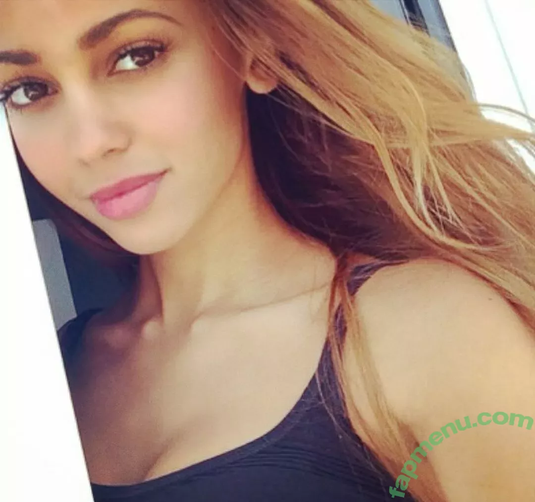 Vanessa Morgan nude photo #0023 (vanessamorgan)