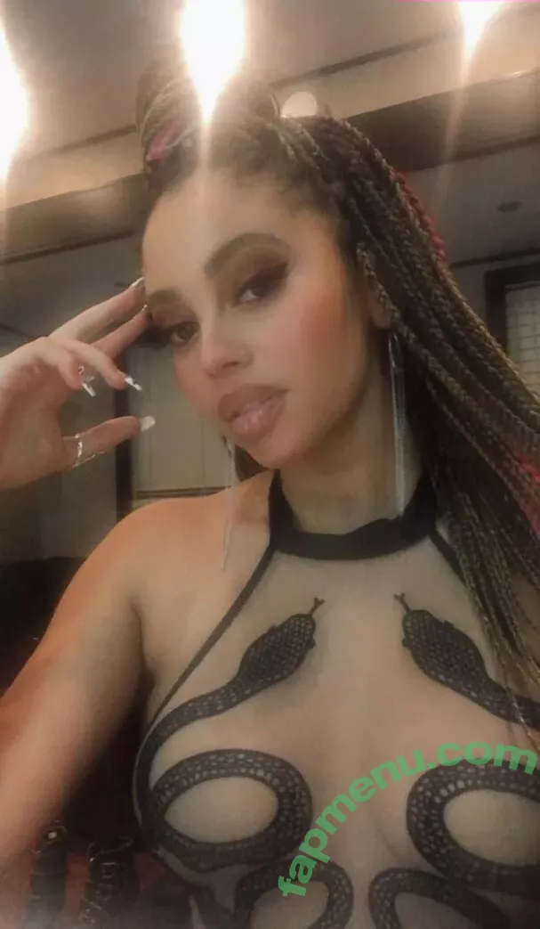 Vanessa Morgan nude photo #0031 (vanessamorgan)
