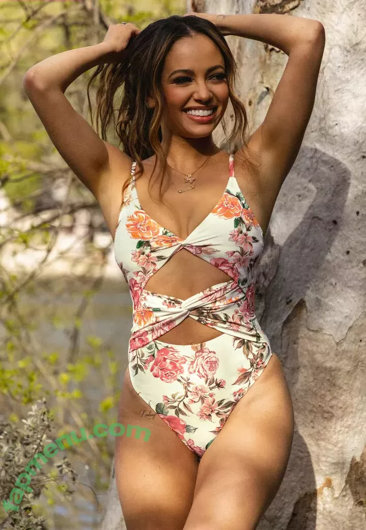 Vanessa Morgan nude photo #0192 (vanessamorgan)