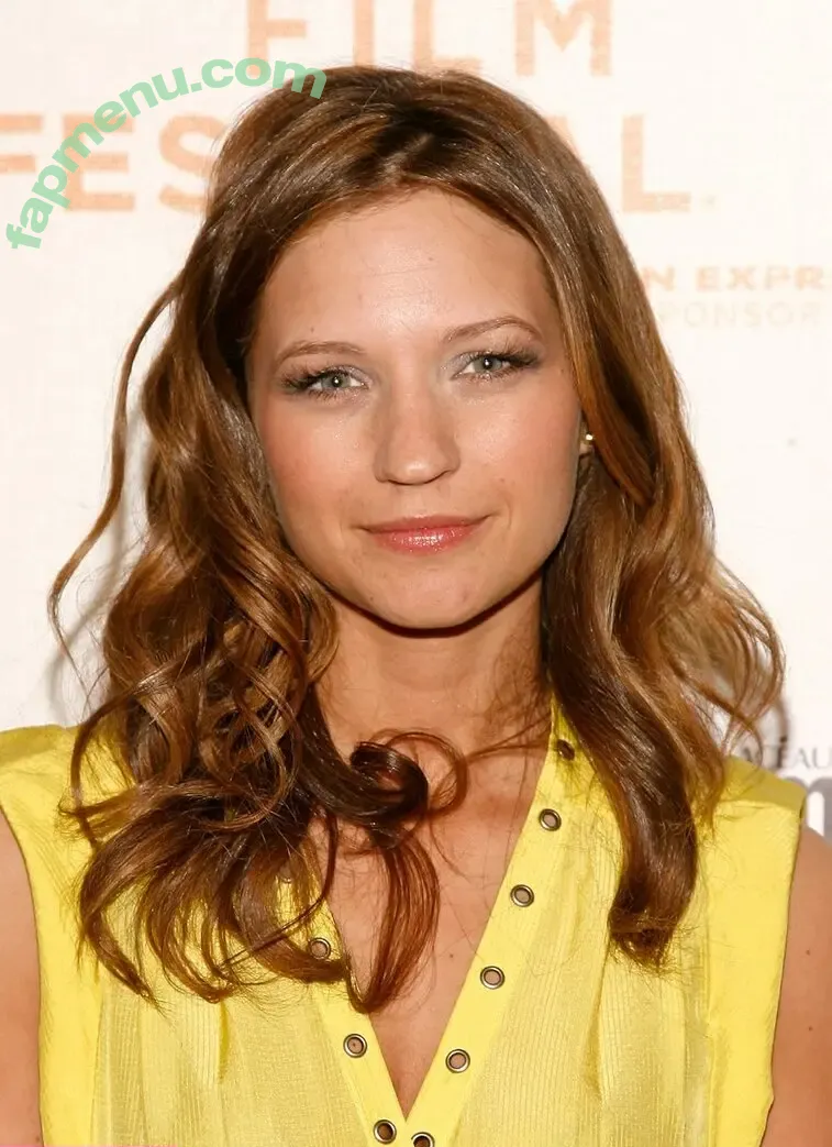 Vanessa Ray nude photo #0106 (Vanessa_ray_ / vrayskull)