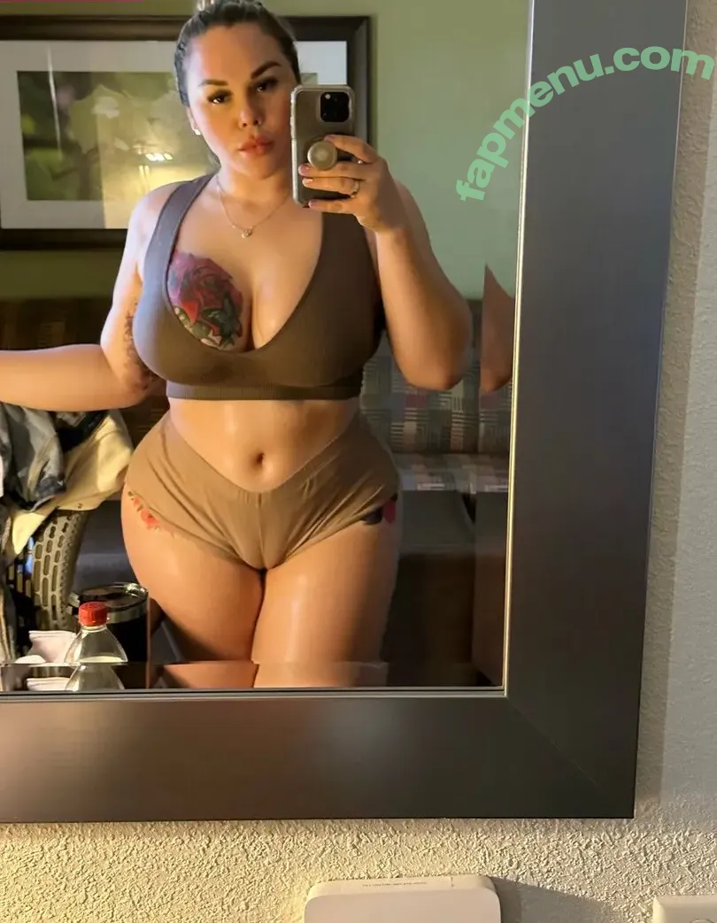 Vanessavippage nude photo #0002 (Vanessavippage)