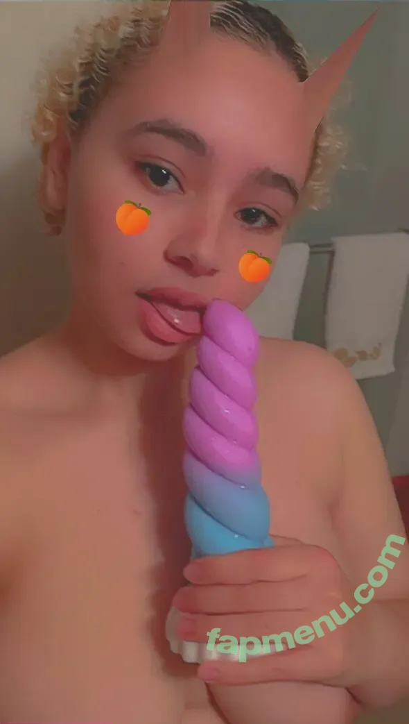 VanillaArdalan nude photo #0033 (VanillaArdalan)