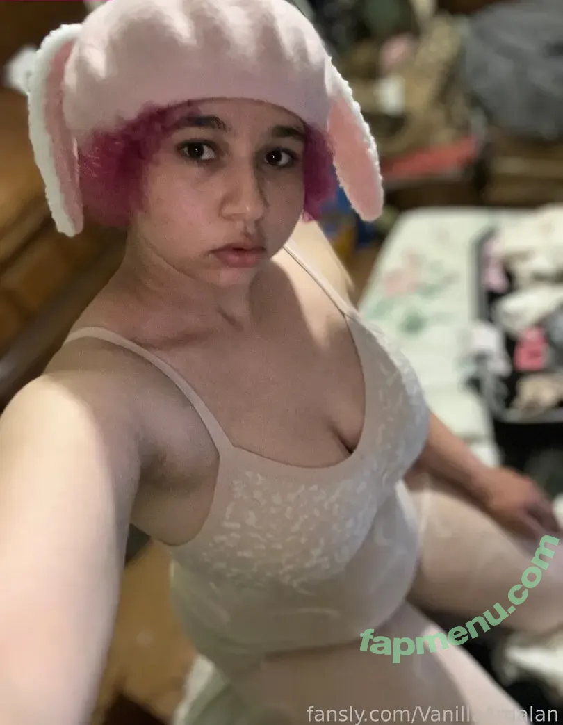 VanillaArdalan nude photo #0303 (VanillaArdalan)