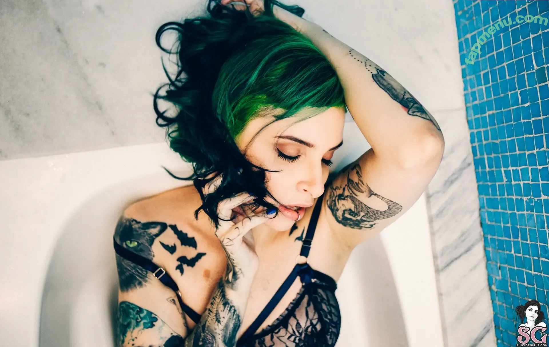 Vanp nude photo #0279 (vamp / vanpublic)