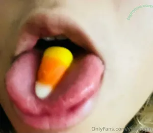  nude photo #0001