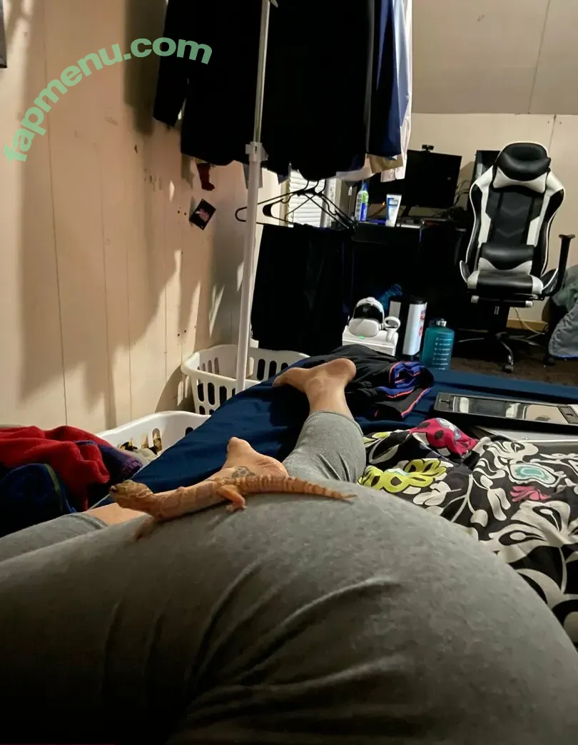 vdawggin nude photo #0003 (vdawggin)