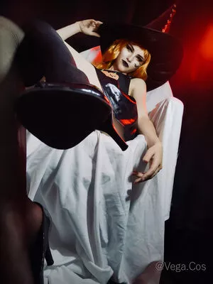 vega.cos / anyuser nude photo #0078
