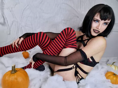 vega.cos / anyuser nude photo #0092