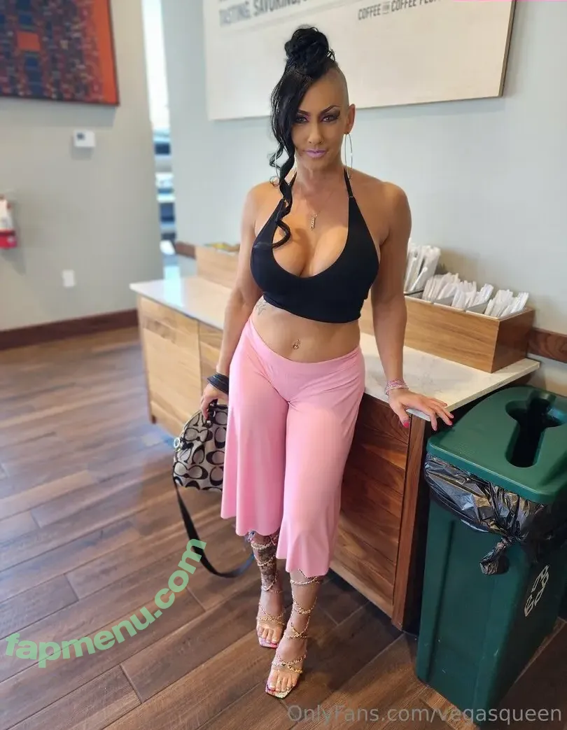 vegasqueen nude photo #0190 (vegasqueen)