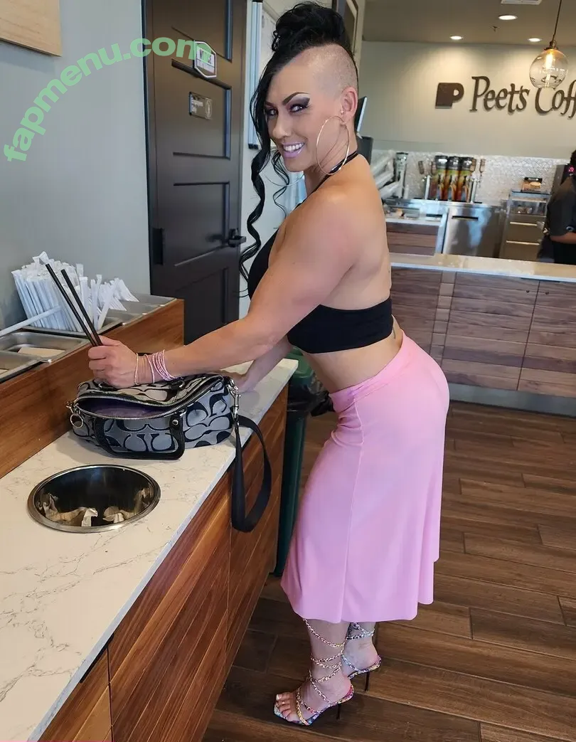 vegasqueen nude photo #0192 (vegasqueen)