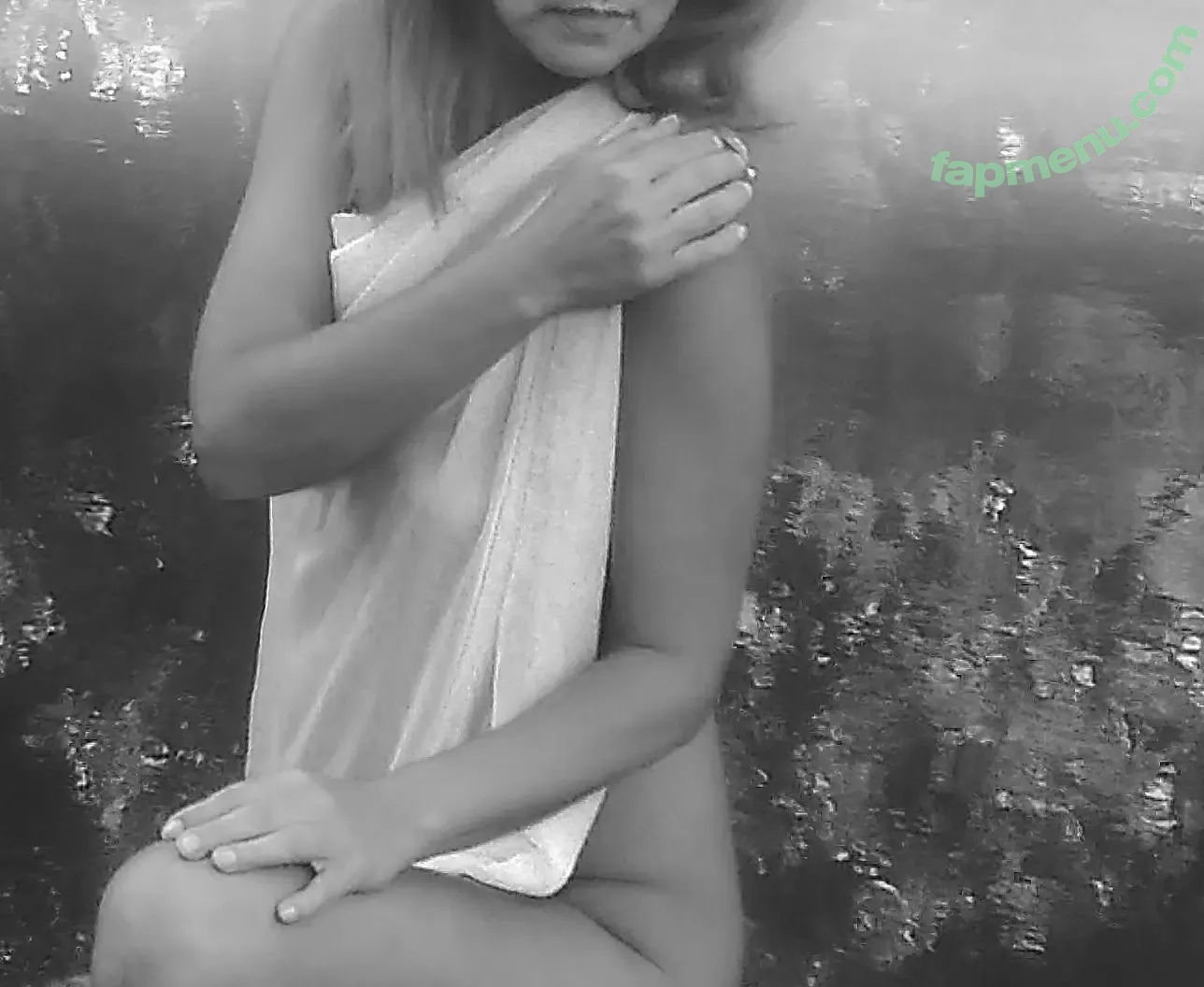 Vejenity nude photo #0011 (Vejenity)