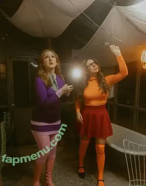 Velma & Daphne Cosplay / velmacosplayer nude photo #0061