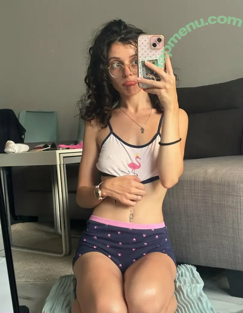 Venere Battisti nude photo #0083 (claudiasuracee_ / venere_battisti)