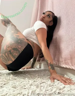 venusflyyytrappp / justmevenus nude photo #0029