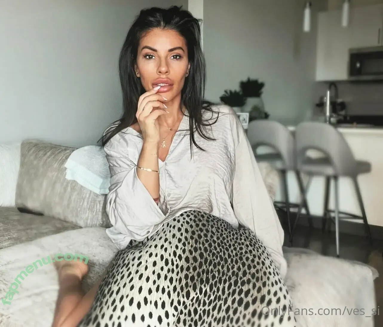 ves_si nude photo #0003 (ves_si)