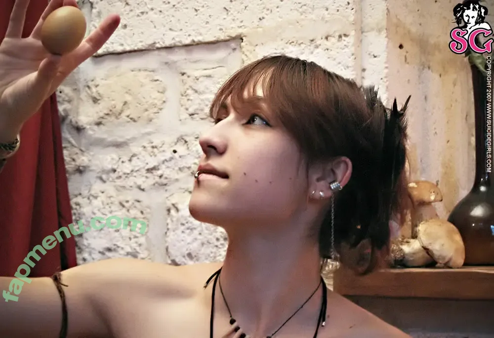 Vesperal nude photo #0372 (freevesperal / heyursinae / ursinaevesperal)
